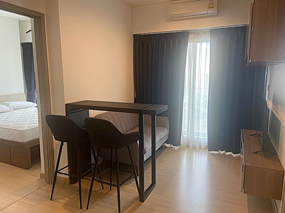 For rent: Whizdom Connect Sukhumvit, 8th floor, fully furnished, ready to move in. Book now!