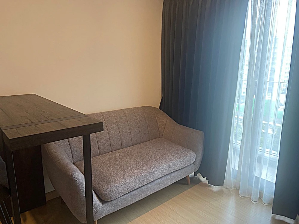 For rent: Whizdom Connect Sukhumvit, 8th floor, fully furnished, ready to move in. Book now!