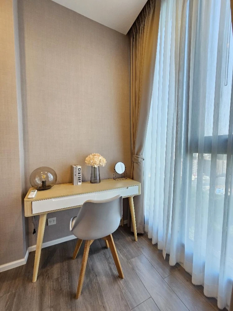 Whizdom Essence condo for rent, 11th floor, fully furnished. Book now!