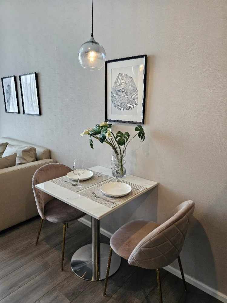 Whizdom Essence condo for rent, 11th floor, fully furnished. Book now!