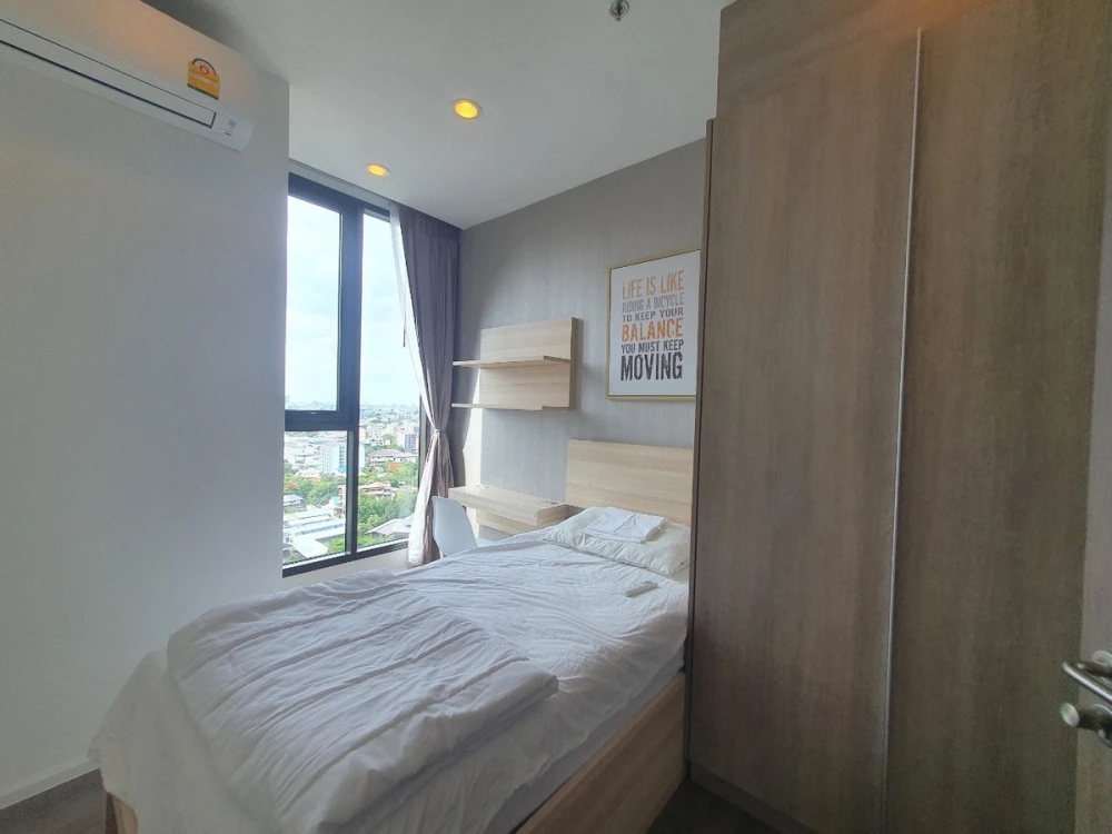 Whizdom Essence condo for rent, 17th floor. Nice unit, fully furnished. Book now!