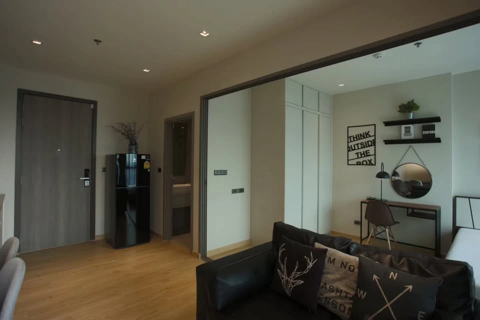 Whizdom Station Ratchada-Thapra condo for rent. Ready to move in, fully furnished with appliances. Book now, don't miss out!