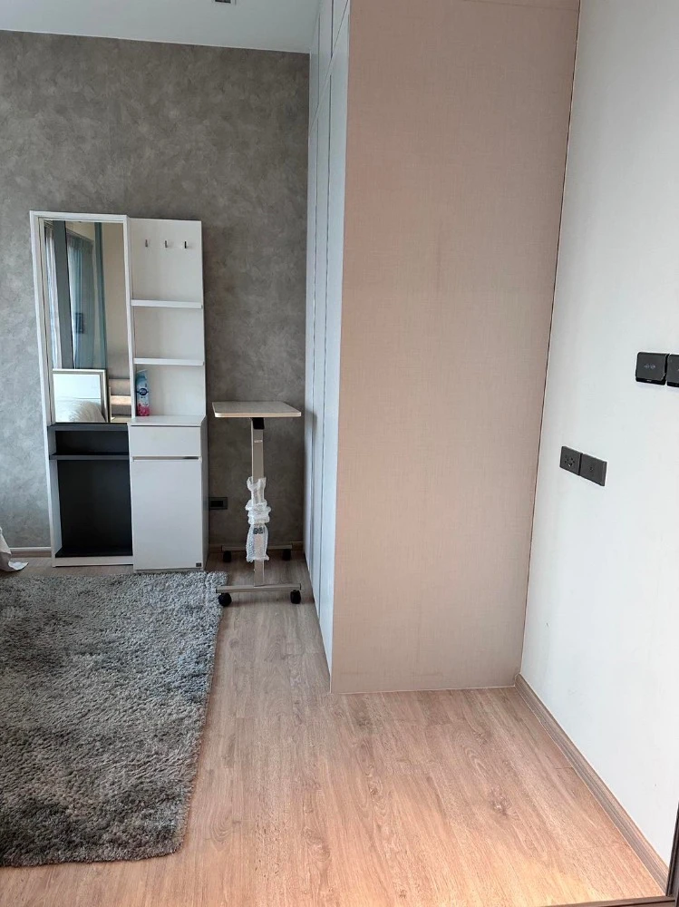Whizdom Station Ratchada–Thapra for rent, a cozy room with a theme and complete amenities. Reserve now!
