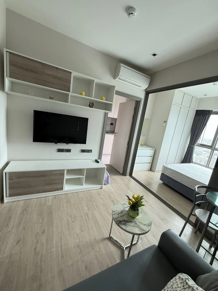 Whizdom Station Ratchada–Thapra for rent, a comfortable room with complete furniture, good location, convenient transportation, reserve now!