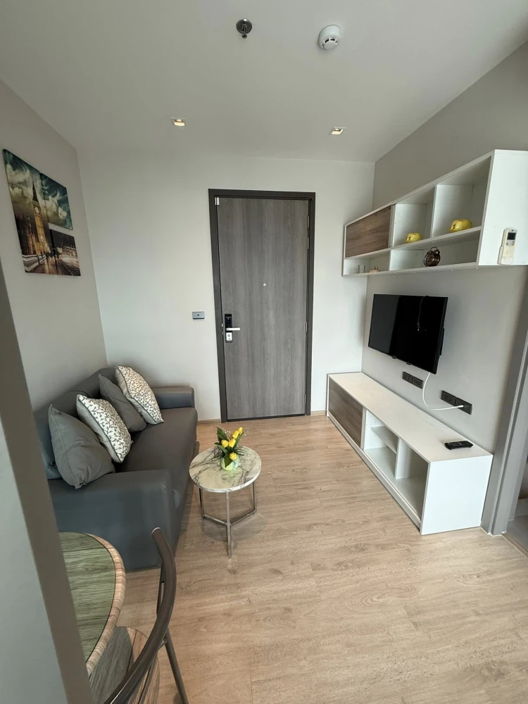 Whizdom Station Ratchada–Thapra for rent, a comfortable room with complete furniture, good location, convenient transportation, reserve now!