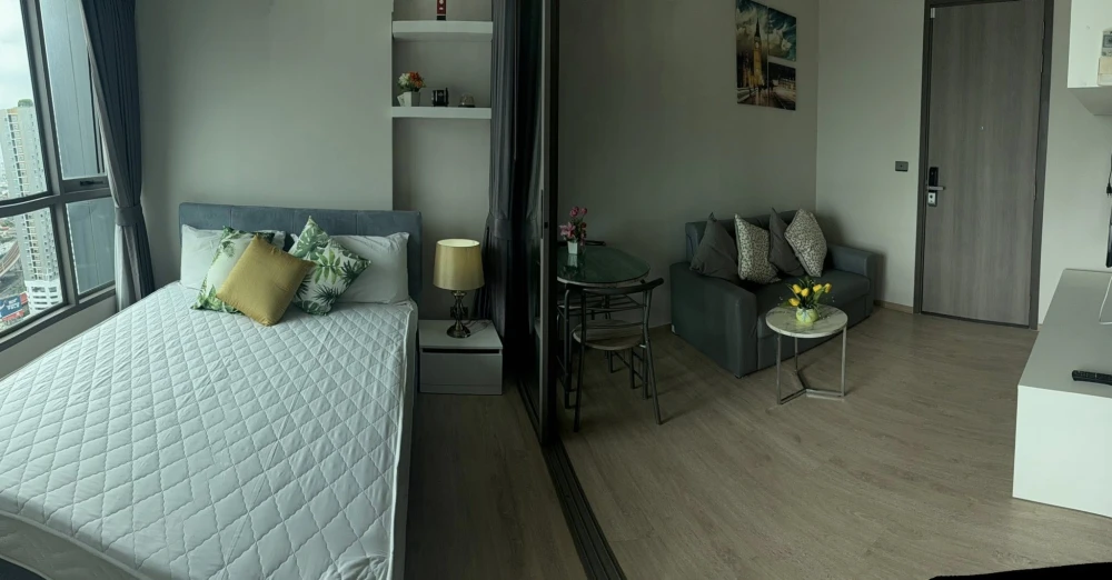 Whizdom Station Ratchada–Thapra for rent, a comfortable room with complete furniture, good location, convenient transportation, reserve now!