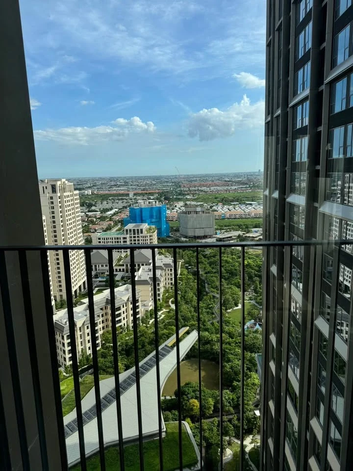 Whizdom the Forestia for rent, corner room, great view, lots of usable space, fully furnished, complete with electrical appliances, hurry and reserve