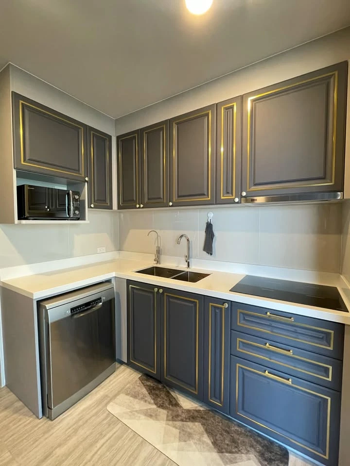 Whizdom The Forestias (Destinia) for rent, very spacious room, beautifully decorated with built-ins throughout the room, with gorgeous marble. Don't m