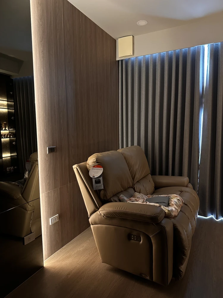 For rent: Whizdom The Forestias, high floor unit, fully furnished. Book now!