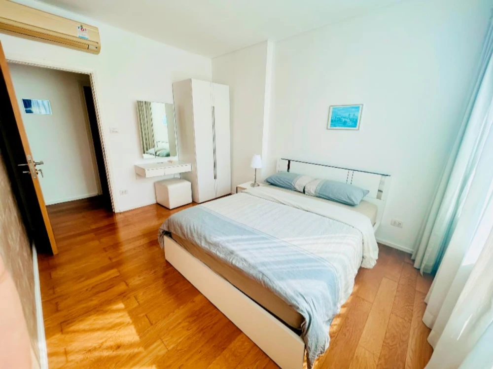 For rent: Wind Sukhumvit 23, 16th floor, fully furnished, book now, don't miss out.