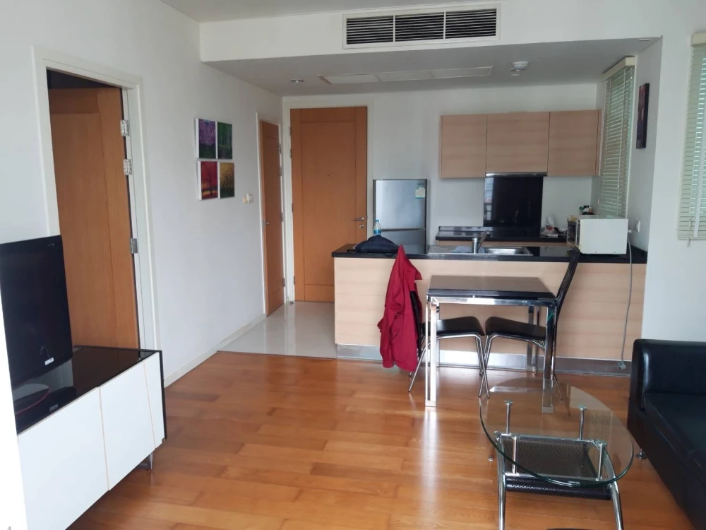 ให้เช่า Wind Sukhumvit 23 ชั้น 18 ห้องมุม วิวดี แต่งครบ จองเลย อย่ารอช้า
