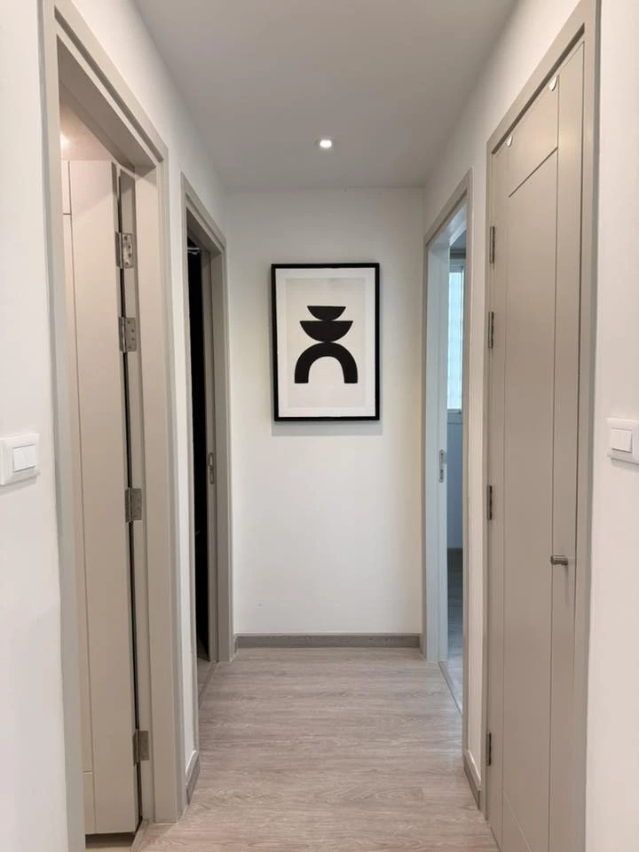 For rent: Wind Sukhumvit 23, ready to move in, high floor, spacious room, reserve now.