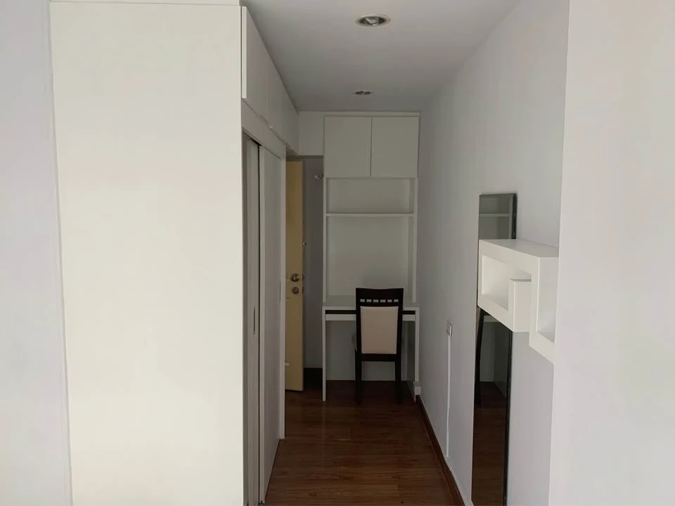 Wish @ Siam for rent, 2nd floor room, fully furnished, ready to move in. Don't miss out or you'll regret it.
