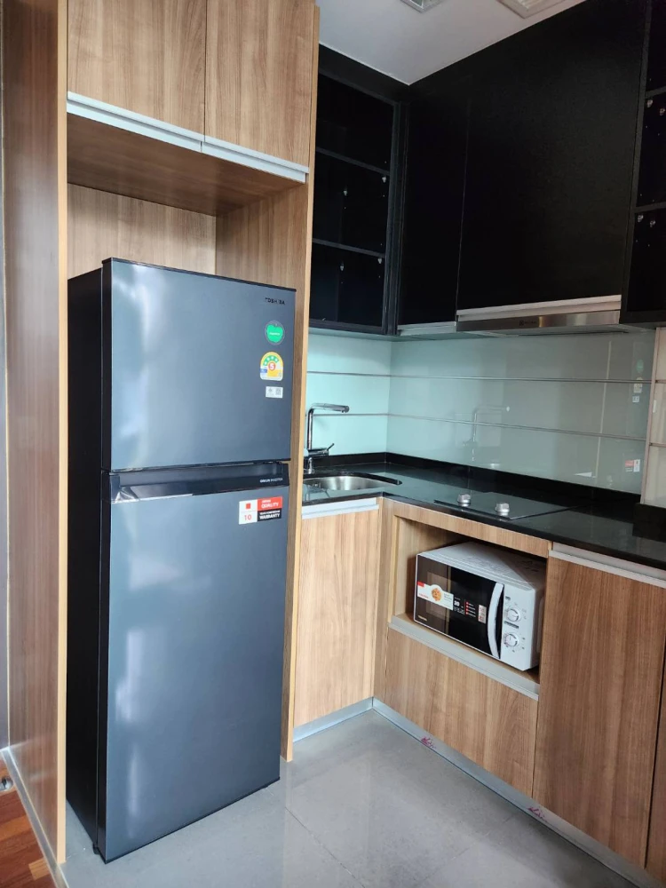For rent: Wish Signature Midtown Siam, 7th floor. Spacious, fully furnished, and very livable. Book now!