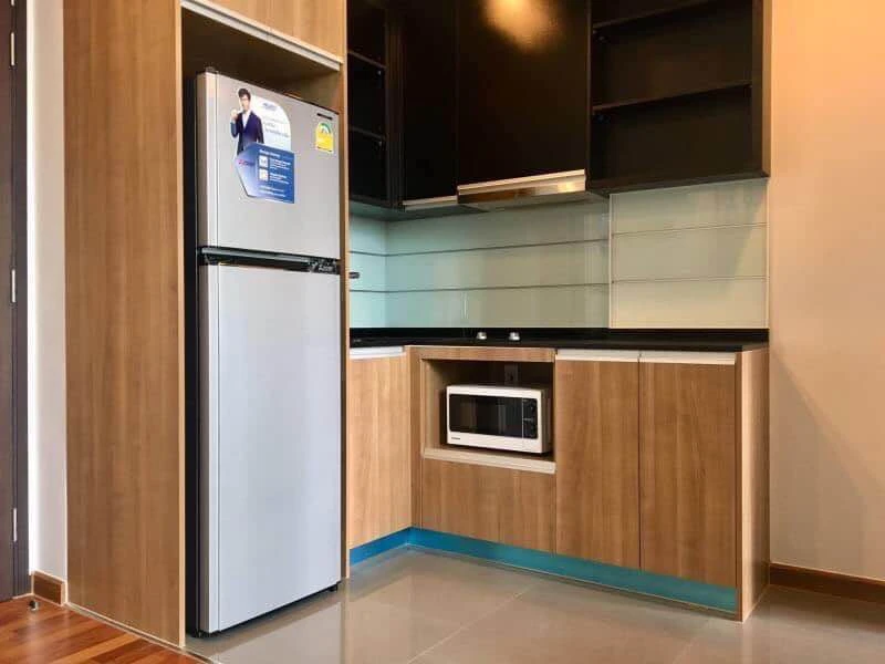 For rent: Wish Signature Midtown Siam, ready to move in, fully furnished, appliances included, just bring your bags and move in. Don't miss out!