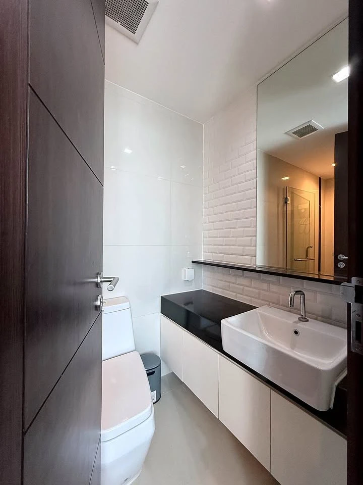 For rent: Wish Signature Midtown Siam, fully furnished and ready to move in. Book now before it's too late!!!