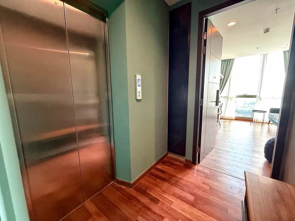 For rent: Wish Signature Midtown Siam, fully furnished and ready to move in. Book now before it's too late!!!