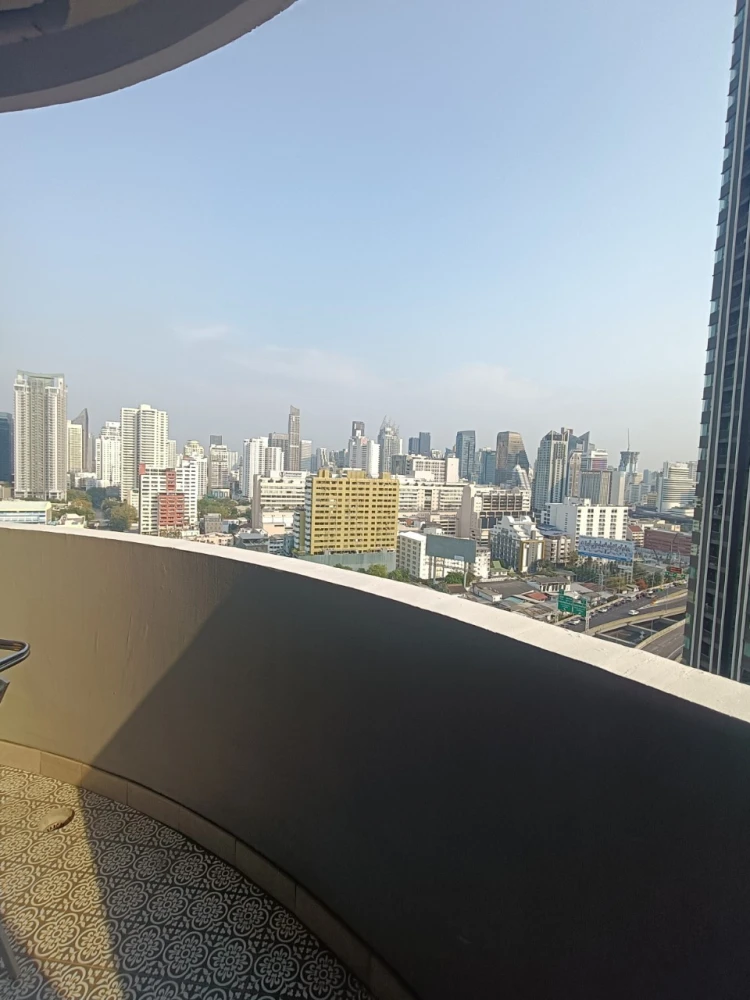 2-bedroom apartment for rent at Wittayu Complex, 20th floor, fully furnished. Book now!