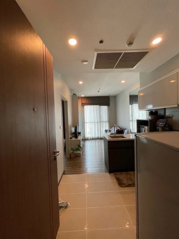 For rent: WYNE Sukhumvit, 20th floor. A lovely, fully furnished unit. Book now, don't wait!