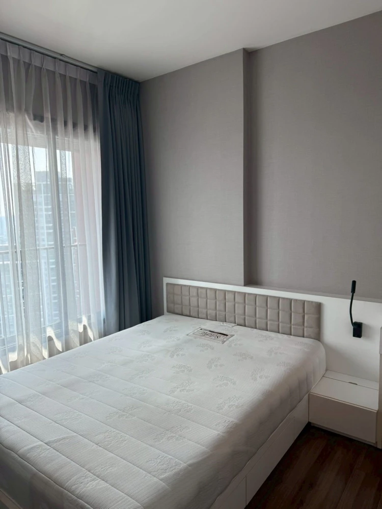 For rent: WYNE Sukhumvit, 27th floor. A lovely, fully furnished unit. Book now!