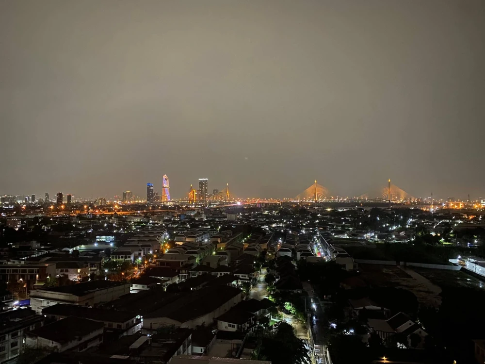 For rent: Xim Condo Rama 3 - Suksawat. Nice room on the 23rd floor with a great view. Fully furnished with appliances. Just bring your suitcase and mo