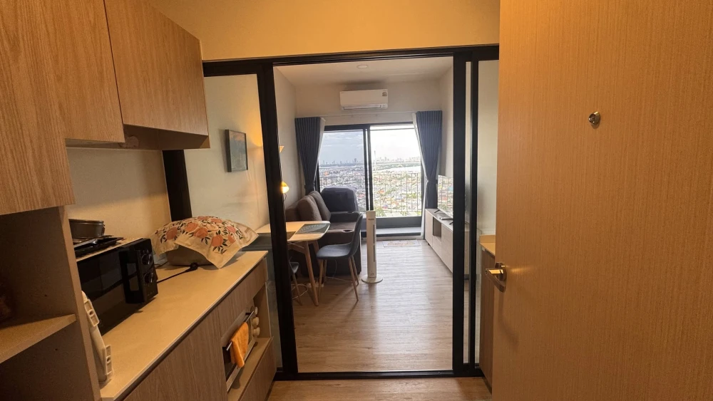 XIM Condo Suksawat for rent – ​​30th floor with Chao Phraya River views. Fully equipped with complete amenities. Book now—don't miss out!