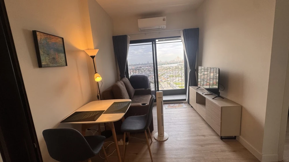 XIM Condo Suksawat for rent – ​​30th floor with Chao Phraya River views. Fully equipped with complete amenities. Book now—don't miss out!