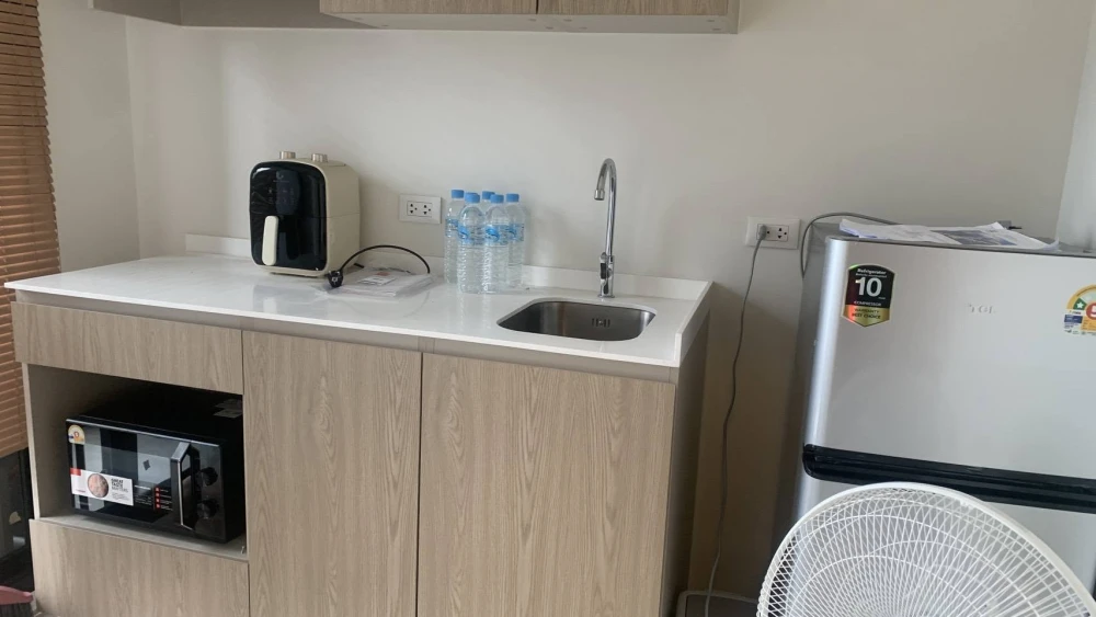 For rent: XIM Suksawat - Rama 3, 14th floor room, comes with complete furniture and electrical appliances. Book now.