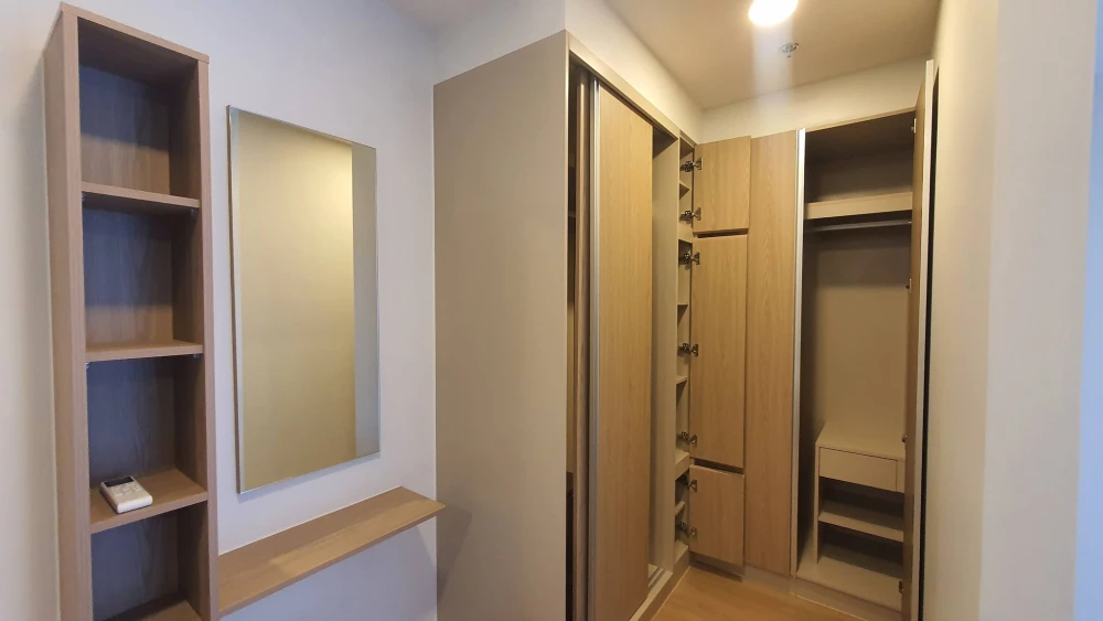 For rent: XIM Suksawat - Rama 3. Nice room, great location, high ceilings, spacious and airy, fully furnished. Book now!