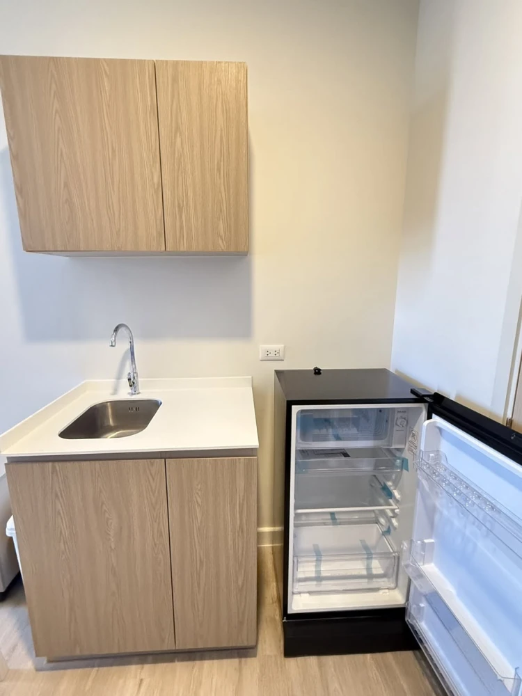For rent: XIM Suksawat - Rama 3, high floor with beautiful view, excellent ventilation, and exceptionally quiet. No traffic noise from the street, per