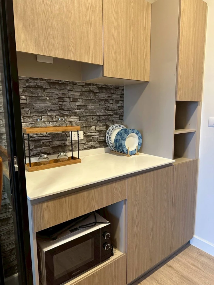 For rent: Xim Suksawat - Rama 3, clean and comfortable room, fully furnished, ready to move in.