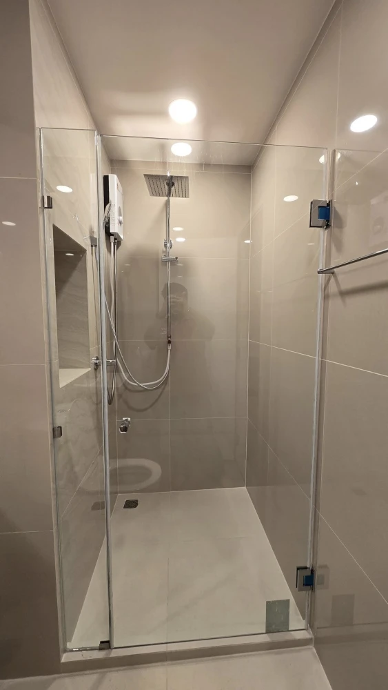 For rent: Xim Suksawat - Rama 3, clean and comfortable room, fully furnished, ready to move in.
