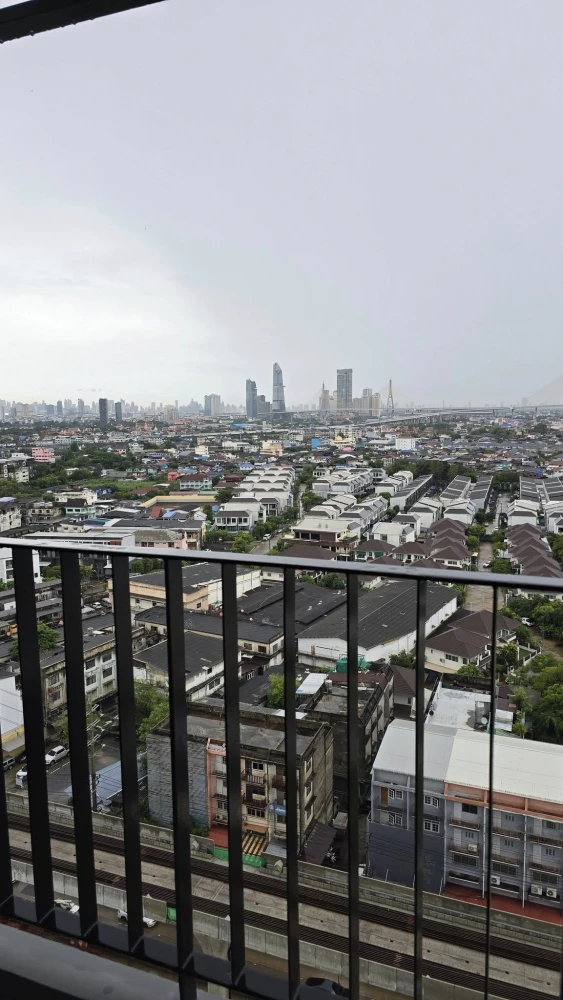 For rent: Xim Suksawat - Rama 3, clean and comfortable room, fully furnished, ready to move in.