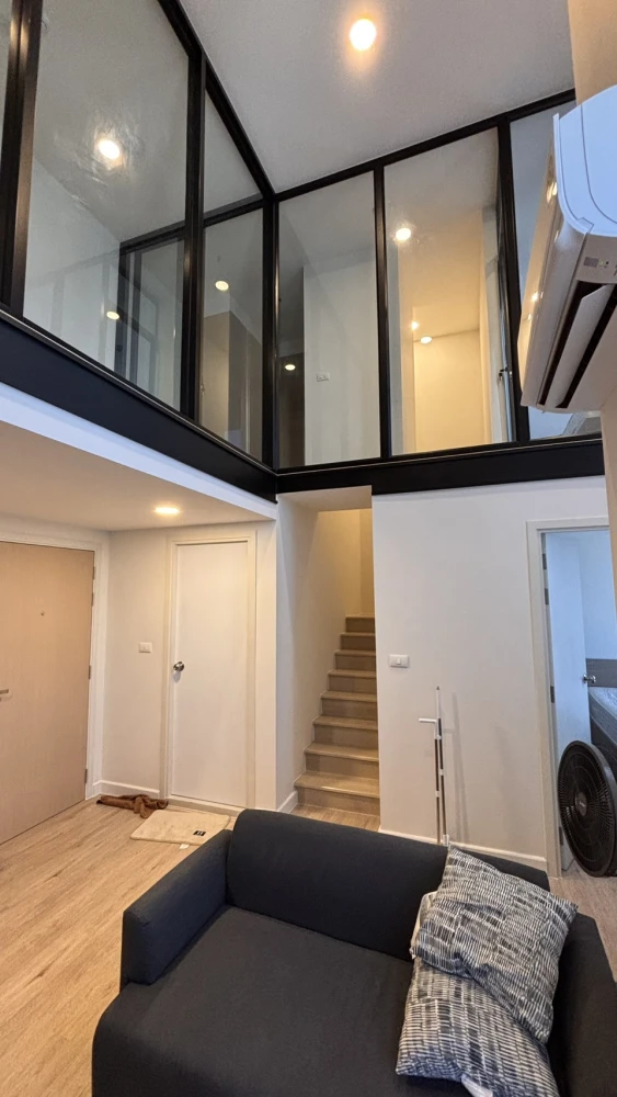 For rent: XIM Suksawat - Rama 3. Very high floor, corner unit, quiet and private. Ceramic film installed on all windows. Book now!