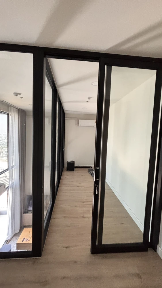 For rent: XIM Suksawat - Rama 3. Very high floor, corner unit, quiet and private. Ceramic film installed on all windows. Book now!