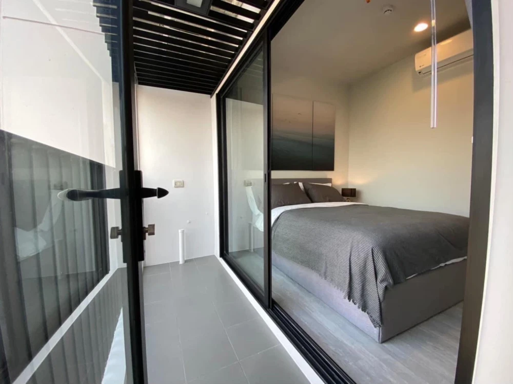 XT Ekkamai for rent, 1 bedroom, 1 bathroom, fully furnished and equipped, just bring your bags and move in!