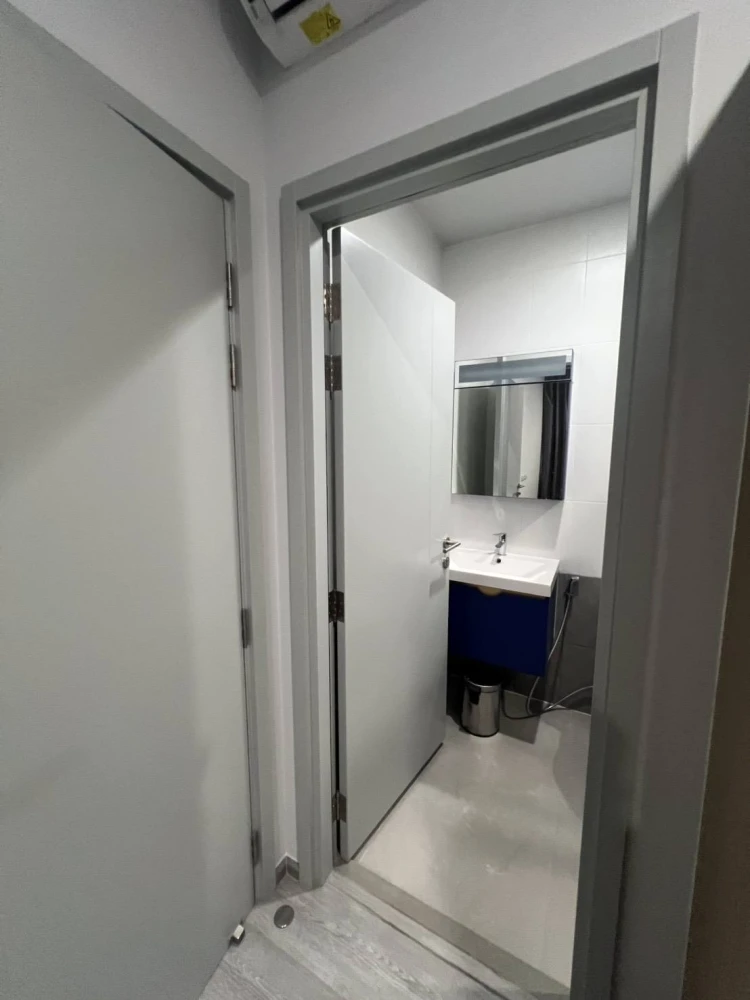 For rent: XT Ekkamai, 24th floor, unobstructed view of Ekkamai-Thonglor, excellent ventilation. You won't be disappointed if you book now.