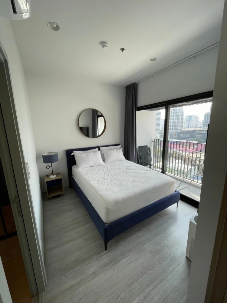 XT Ekkamai condo for rent, 9th floor. Nice and fully furnished. Book now!