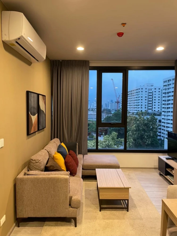 XT Ekkamai condo for rent, 9th floor. Nice and fully furnished. Book now!