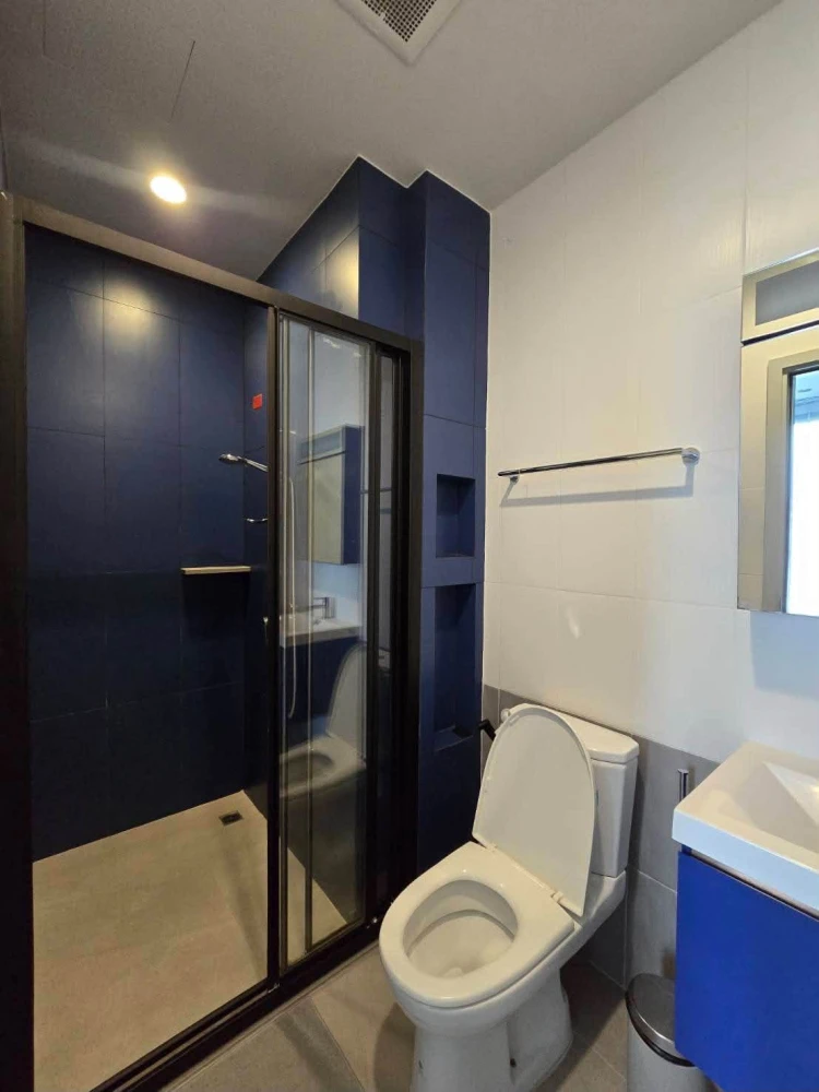 XT Ekkamai for rent – ​​beautifully decorated, fully furnished unit (includes refrigerator and microwave). Don't miss out!
