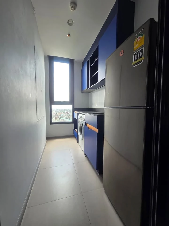 XT Ekkamai for rent, corner room, 270 degree city view, facing north, interested, reserve now.