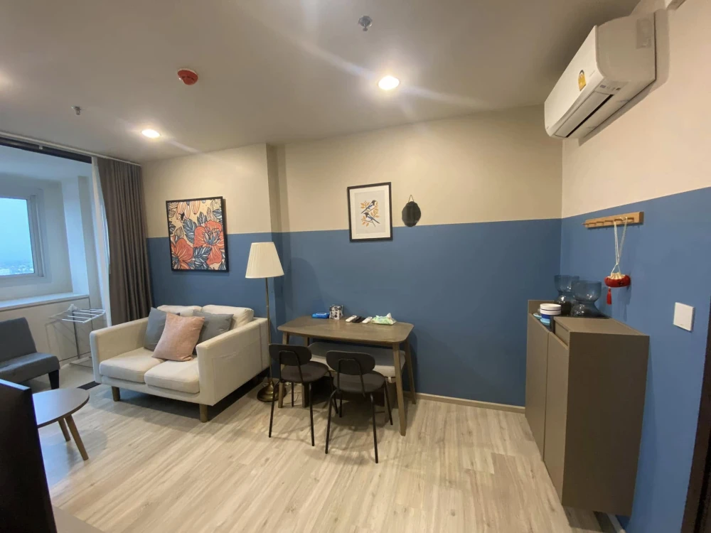 XT Huaikhwang for rent, 1 bedroom, 1 bathroom, decorated in a cool theme, beautiful view from the high floor, reserve now!