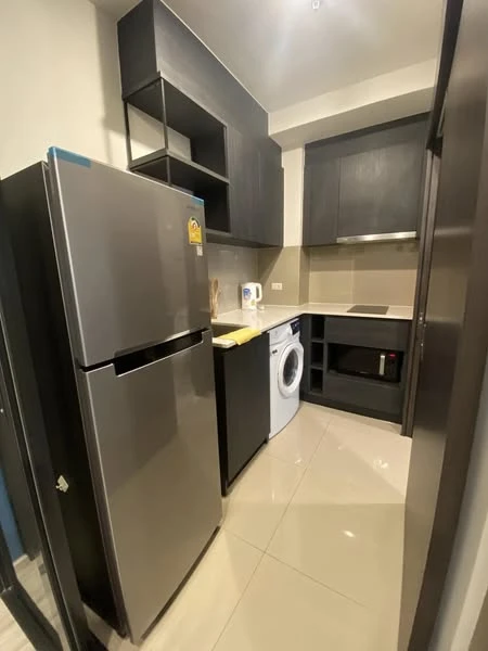 XT Huaikhwang for rent, 1 bedroom, 1 bathroom, decorated in a cool theme, beautiful view from the high floor, reserve now!
