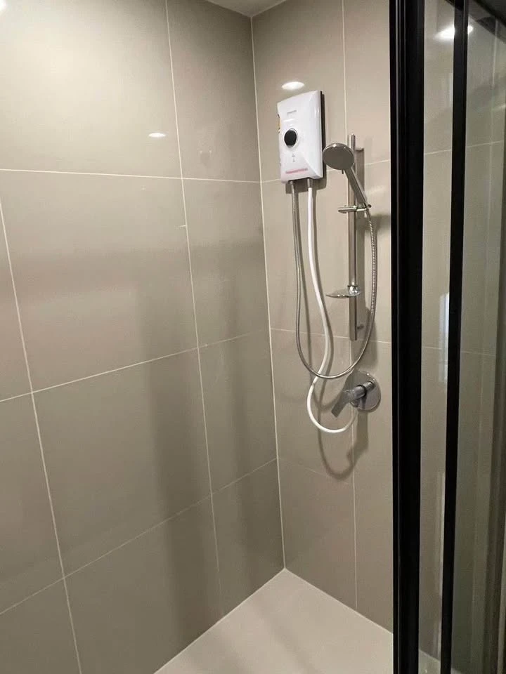 For rent: XT Huaikhwang, 1 bedroom, 1 bathroom, large usable area, fully furnished, hurry and book now.