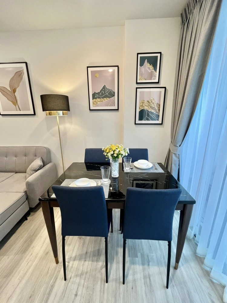 XT Huaikhwang for rent. High floor unit, spacious and fully furnished. Book now!