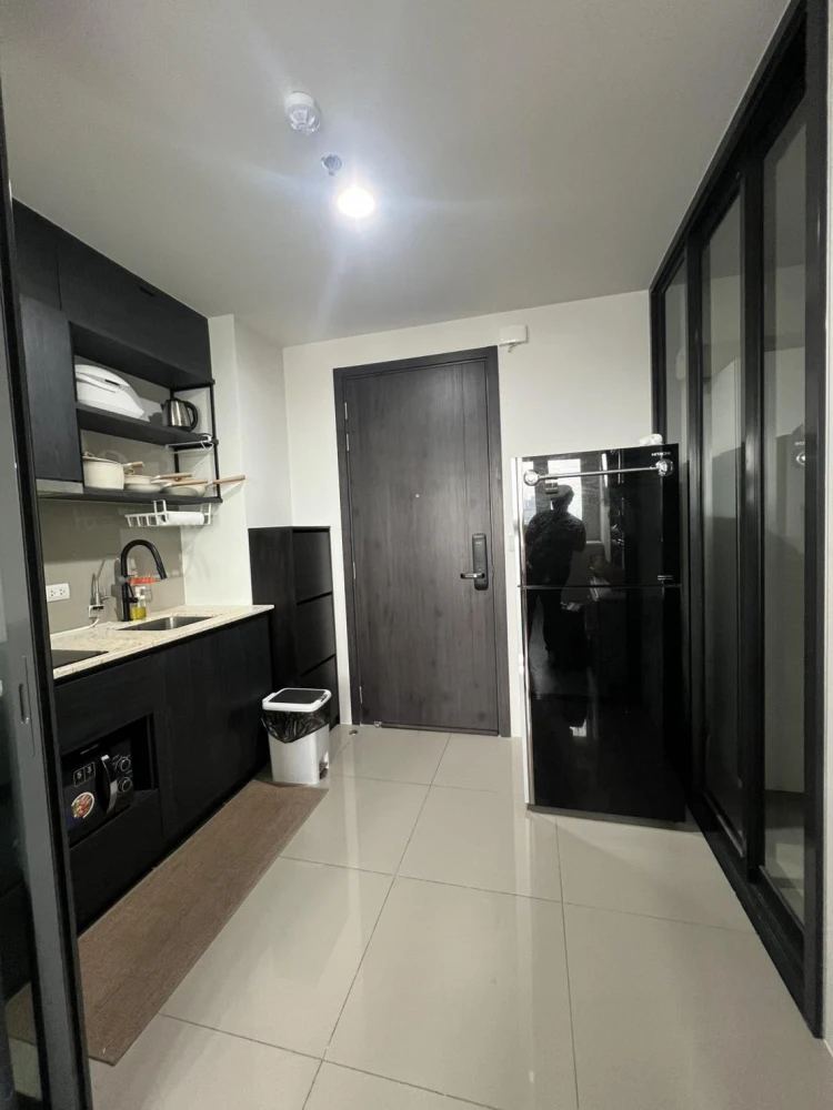 XT Huaikhwang for rent, nice room, 33rd floor, good location, beautiful view, not blocked, fully furnished, reserve now.
