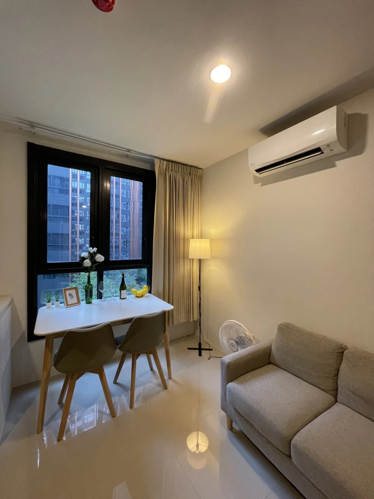 For rent: XT Huaikhwang, room with garden view, fully furnished and equipped with electrical appliances, ready to move in, book now!