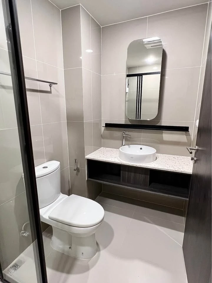 For rent: XT Huaikwang (Huai Khwang Intersection), spacious and comfortable room, fully furnished + complete electrical appliances, reserve now before
