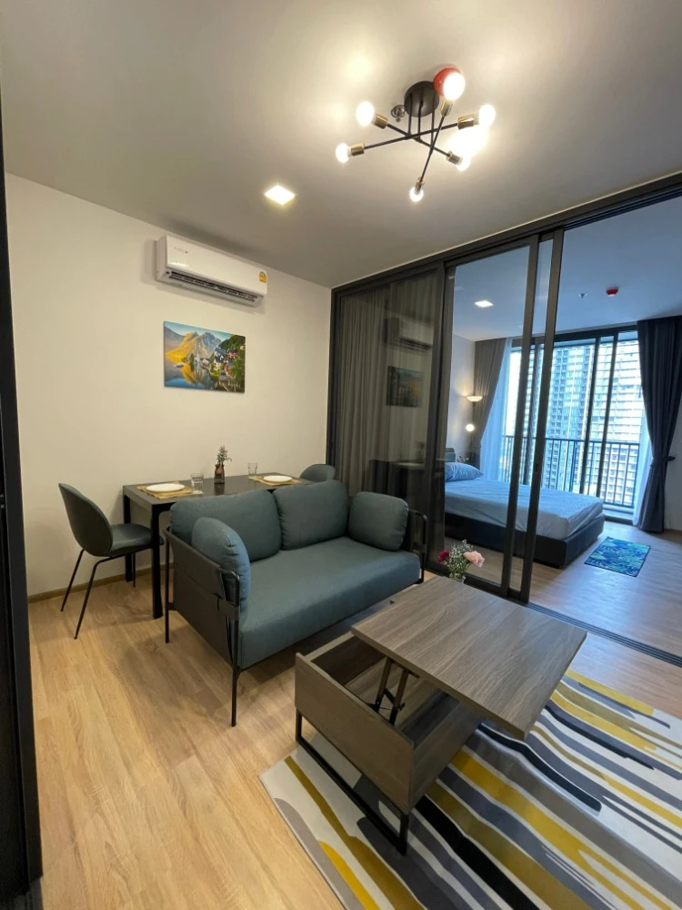 XT Phayathai condo for rent, 19th floor. Nice and fully furnished. Book now!