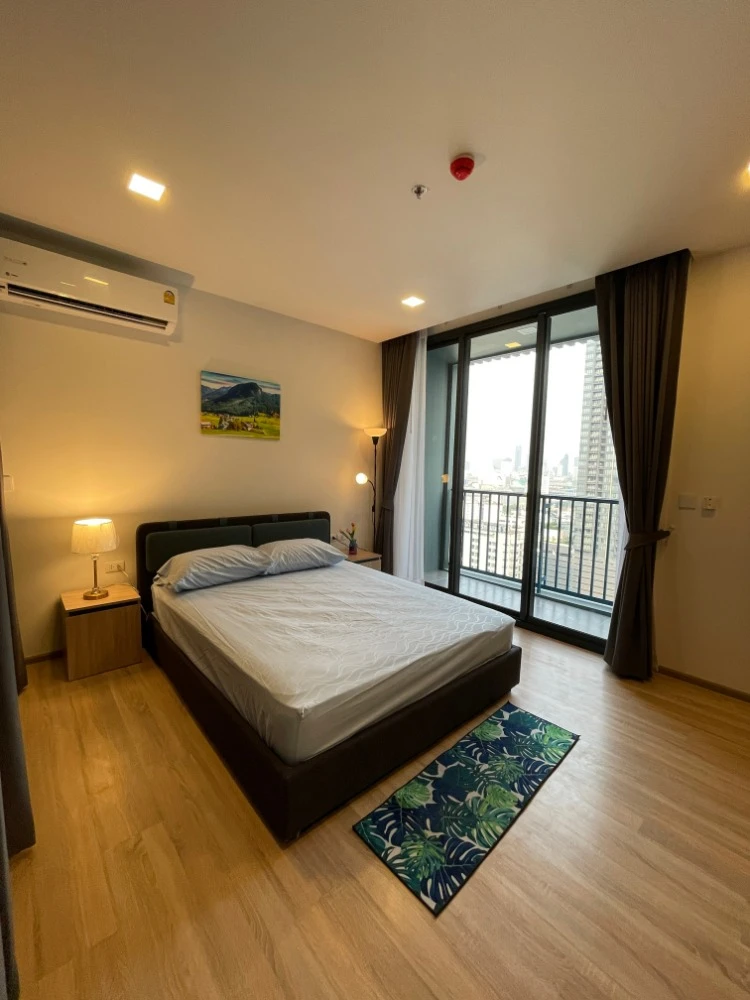 XT Phayathai condo for rent, 19th floor. Nice and fully furnished. Book now!